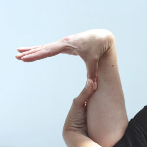 Hypermobility wrist extension